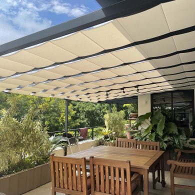 RÈM TRẦN XẾP LỚP CĂNG PHẲNG