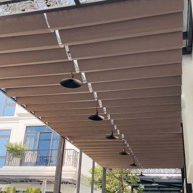 RÈM TRẦN XẾP LỚP